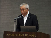 ご挨拶される桑原副会長